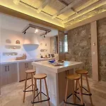 Izz Getaway - Adults Only Hotel 3*