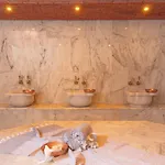 Izz Getaway - Adults Only Hotel