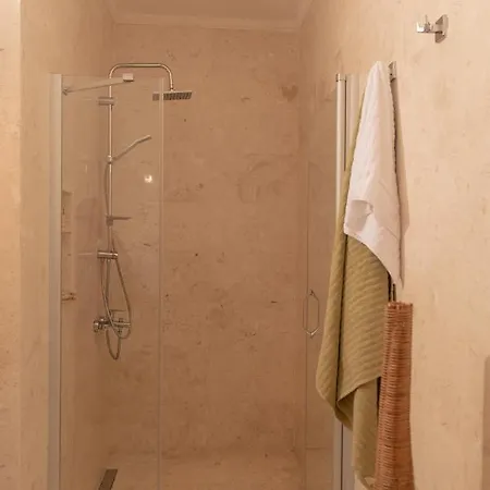 Hotel Izz Getaway - Adults Only