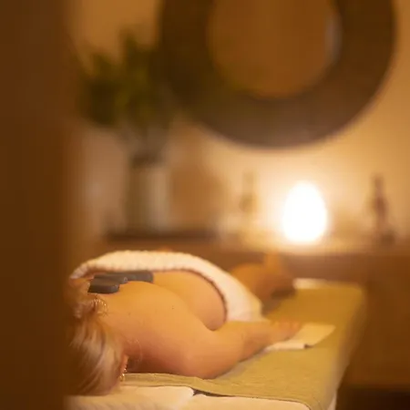 Izz Getaway - Adults Only מלון גוג'ק