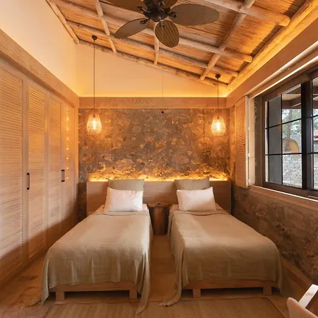 Hotel Izz Getaway - Adults Only