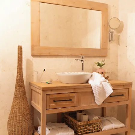 Hotel Izz Getaway - Adults Only 3*