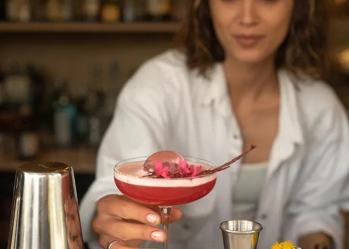 Izz Getaway - Adults Only 3*