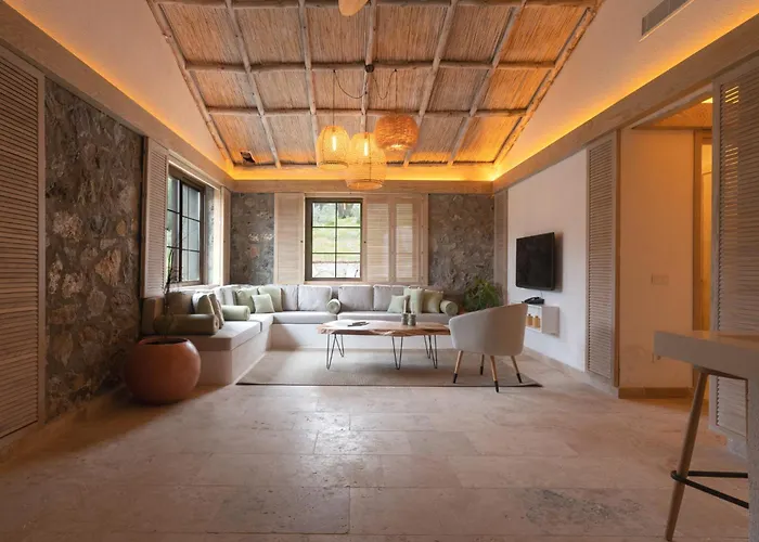 Izz Getaway - Adults Only Otel 3*