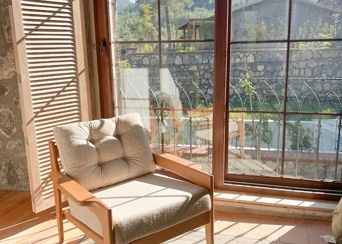 Izz Getaway - Adults Only