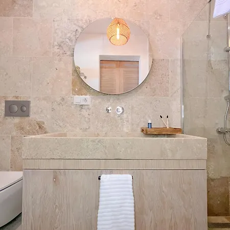 Отель Izz Getaway - Adults Only Гёчек