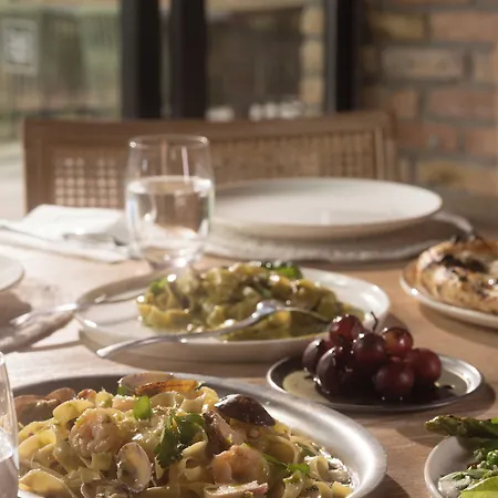 Отель Izz Getaway - Adults Only 3*