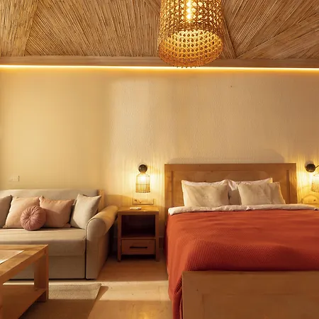 Izz Getaway - Adults Only 3*