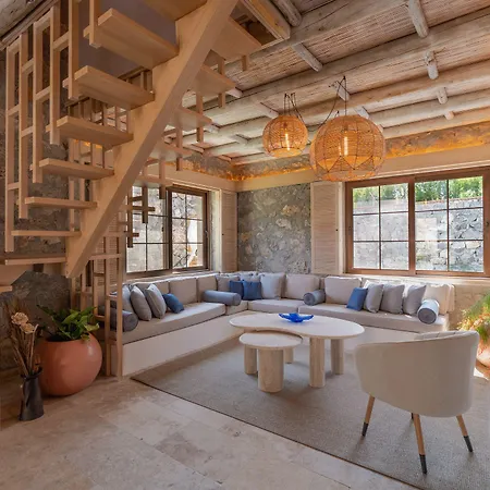 Izz Getaway - Adults Only Отель Гёчек