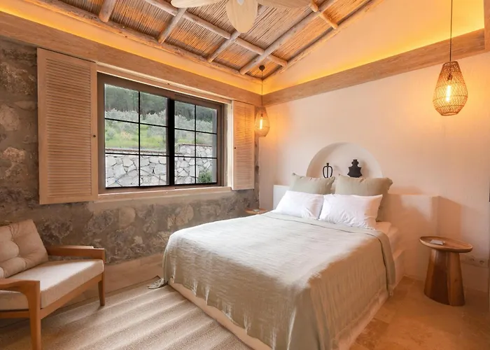 Hotel Izz Getaway - Adults Only