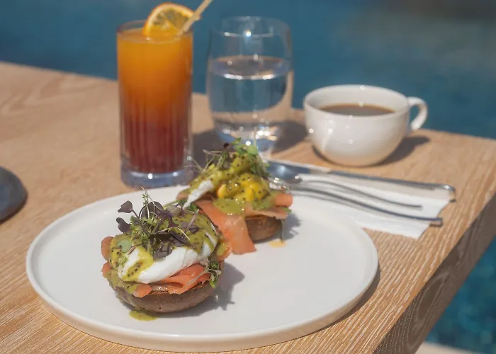 Izz Getaway - Adults Only Hotel